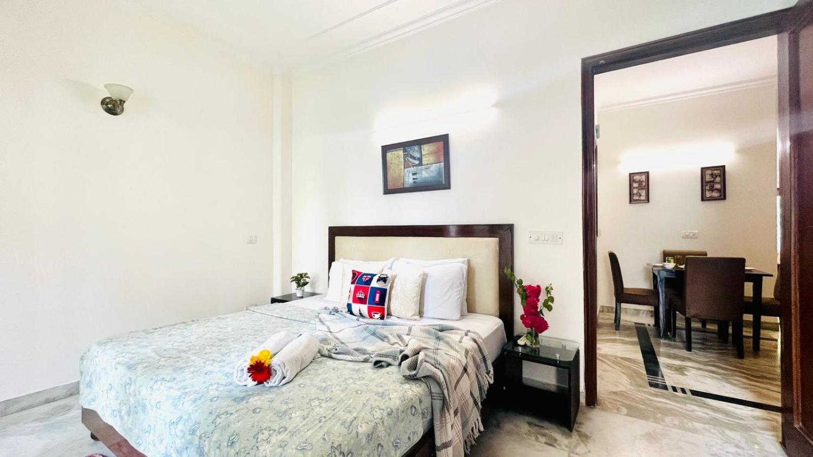 Olive Serviced Apartments - Defence Colony Нью-Дели Номер фото