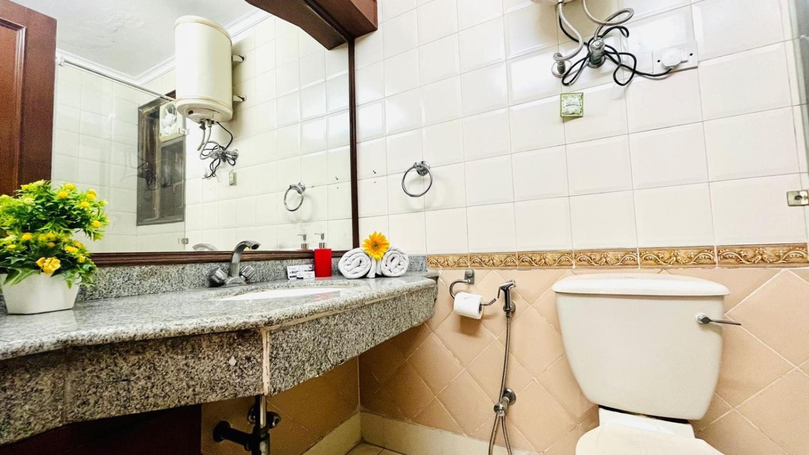 Olive Serviced Apartments - Defence Colony Нью-Дели Номер фото