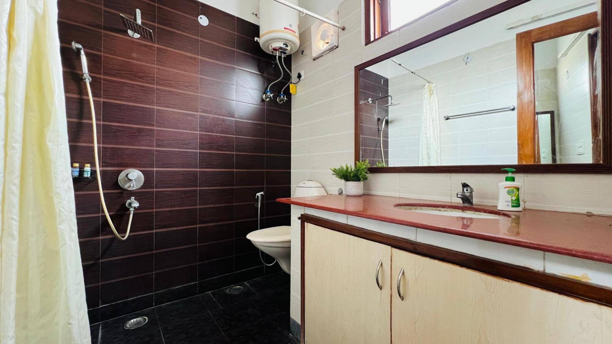 Olive Serviced Apartments - Defence Colony Нью-Дели Номер фото