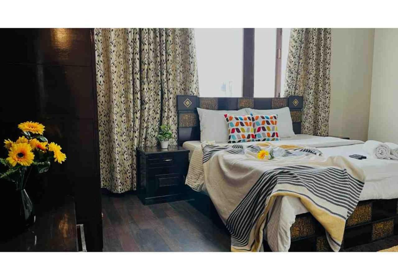 Olive Serviced Apartments - Defence Colony Нью-Дели Экстерьер фото