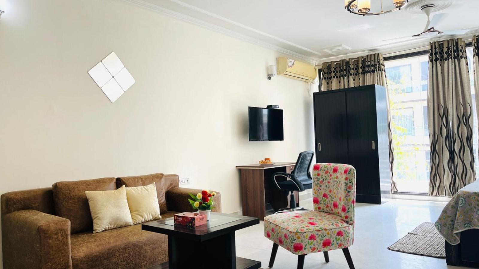 Olive Serviced Apartments - Defence Colony Нью-Дели Экстерьер фото